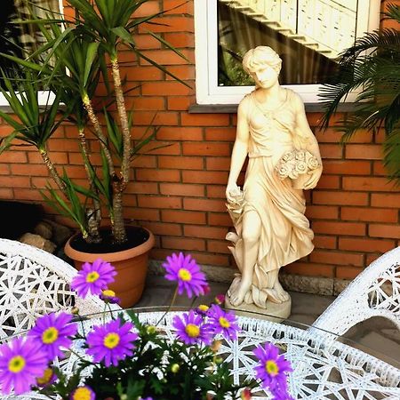 Green Garden Тбілісі Екстер'єр фото
