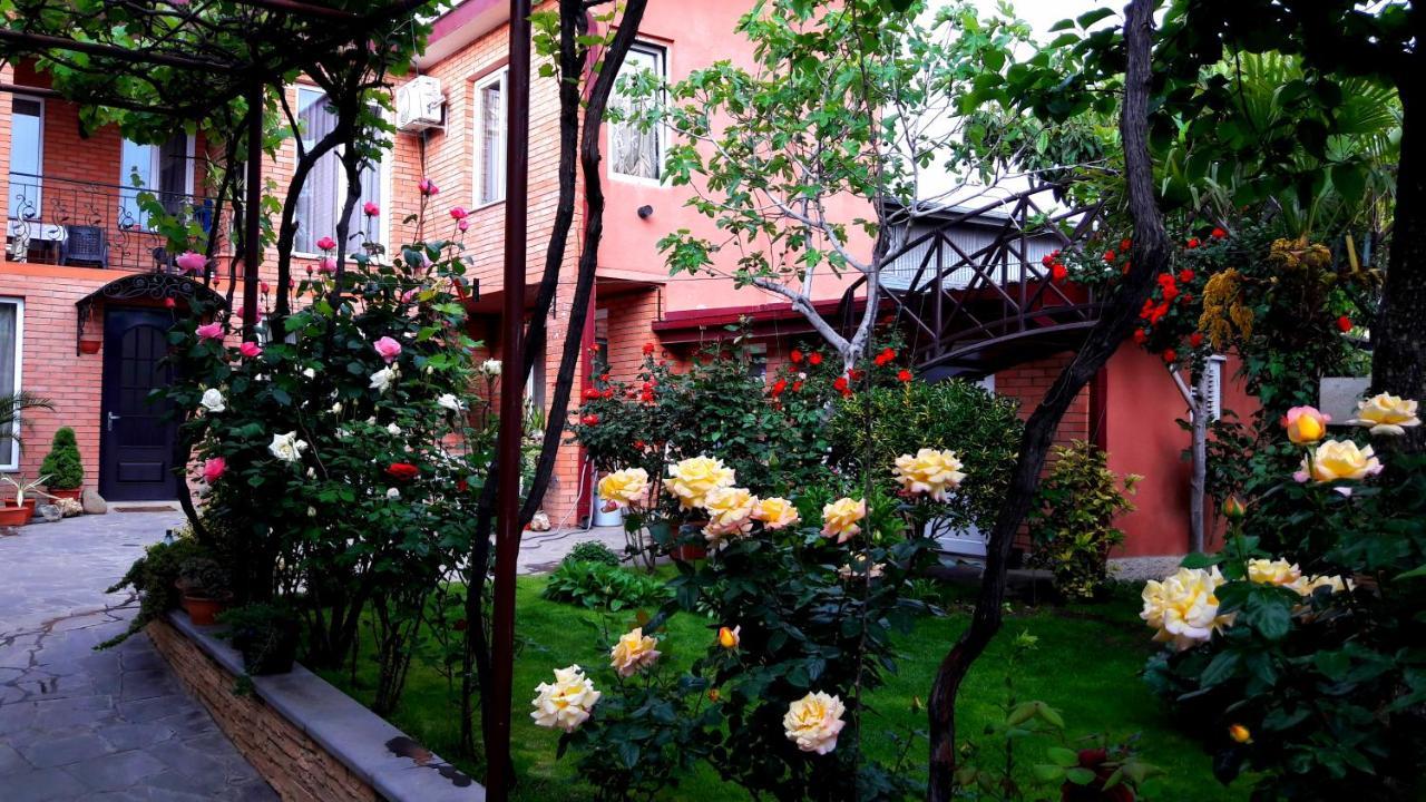 Green Garden Тбілісі Екстер'єр фото