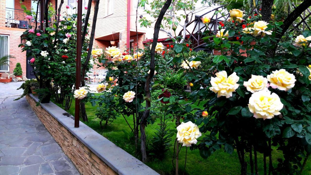 Green Garden Тбілісі Екстер'єр фото