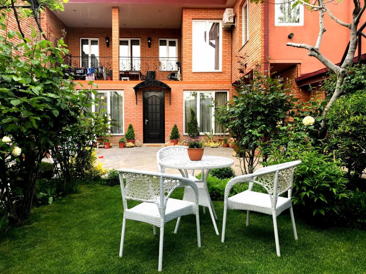 Green Garden Тбілісі Екстер'єр фото