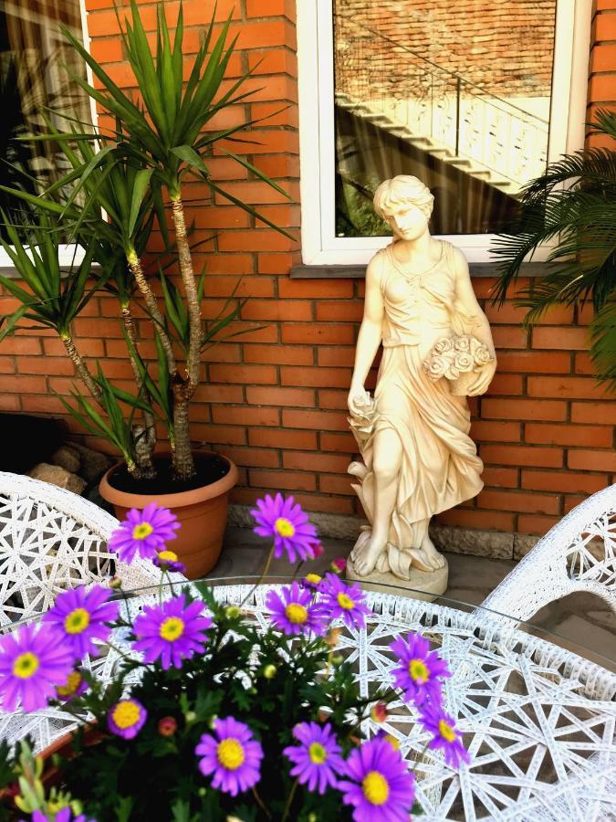Green Garden Тбілісі Екстер'єр фото